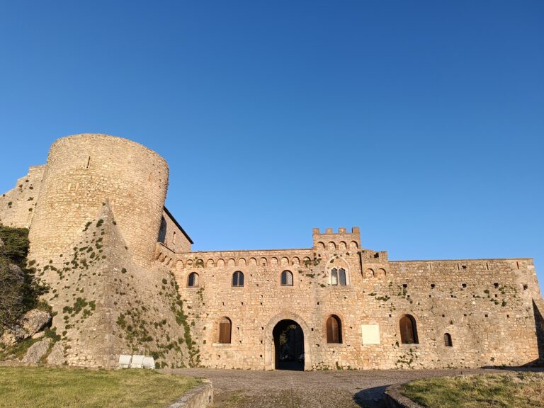 castello di Bovino